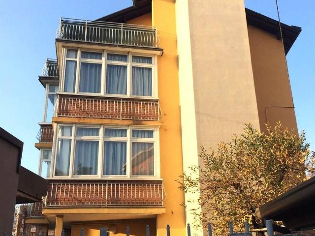 Appartamento in vendita a Lavello, Calolziocorte