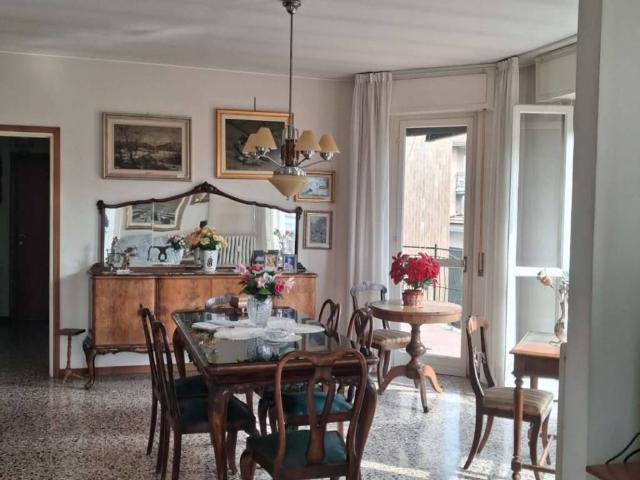 Appartamento in vendita a Calolziocorte, Lombardia