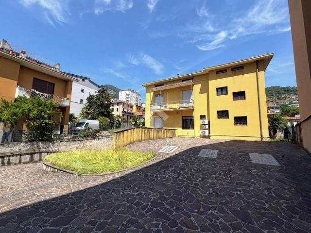Appartamento in vendita a Calolziocorte, Lombardia