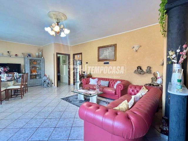 Appartamento in vendita a Calolziocorte, Lombardia