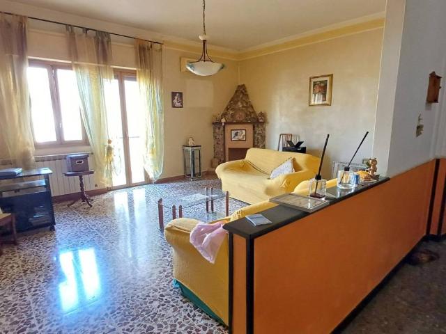 Appartamento in vendita a Caltagirone, Sicilia