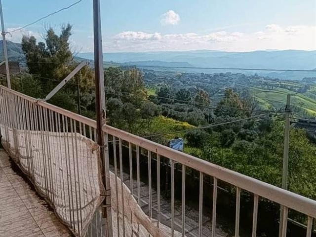 Appartamento in vendita a Quartiere Provvidenza, Caltanissetta