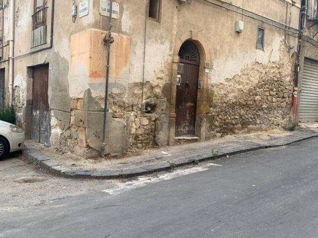 Appartamento in vendita a Rione Angeli, Caltanissetta