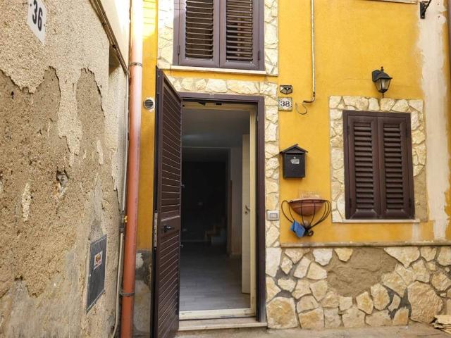 Appartamento in vendita a Quartiere Provvidenza, Caltanissetta