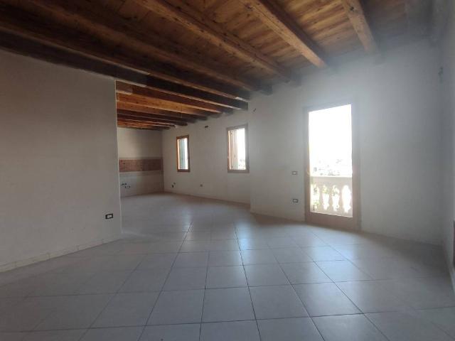 Appartamento in vendita a Caltrano, Veneto