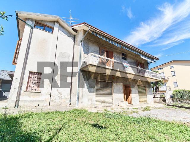 Appartamento in vendita a Calusco D'adda, Lombardia