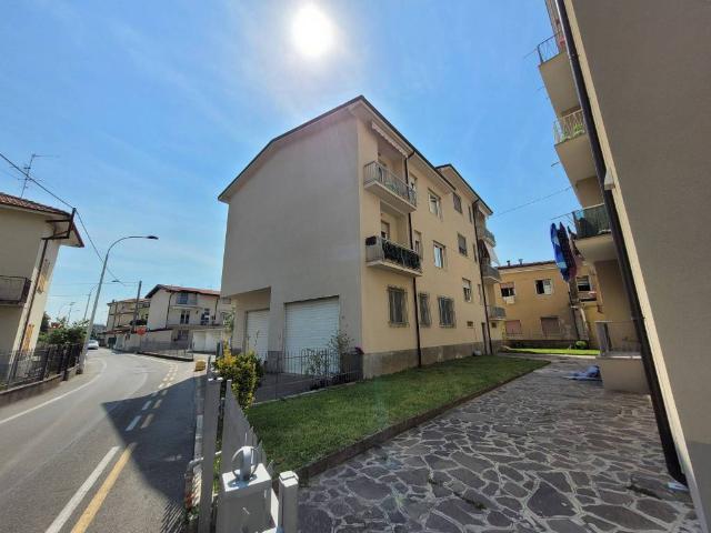 Appartamento in vendita a Calusco D'adda, Lombardia