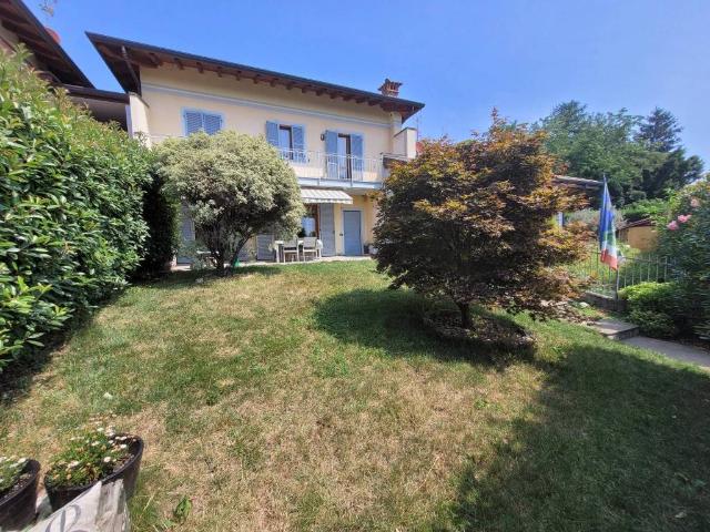 Appartamento in vendita a Calusco D'adda, Lombardia