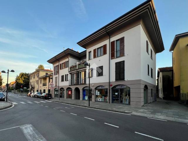 Appartamento in vendita a Calusco D'adda, Lombardia