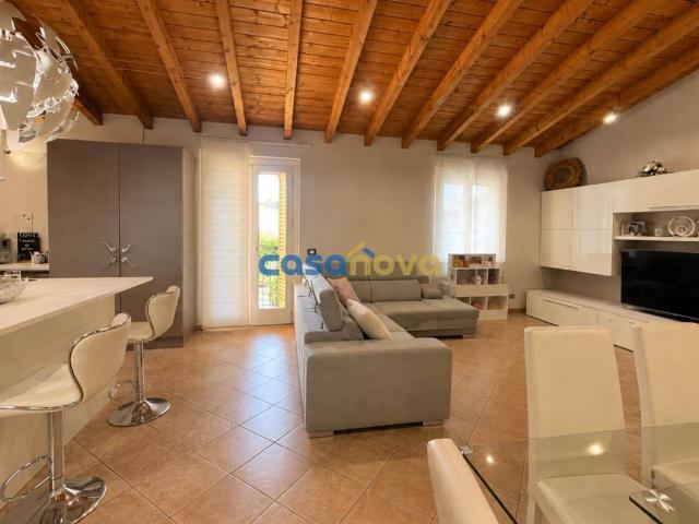 Appartamento in vendita a Calvagese Della Riviera, Lombardia