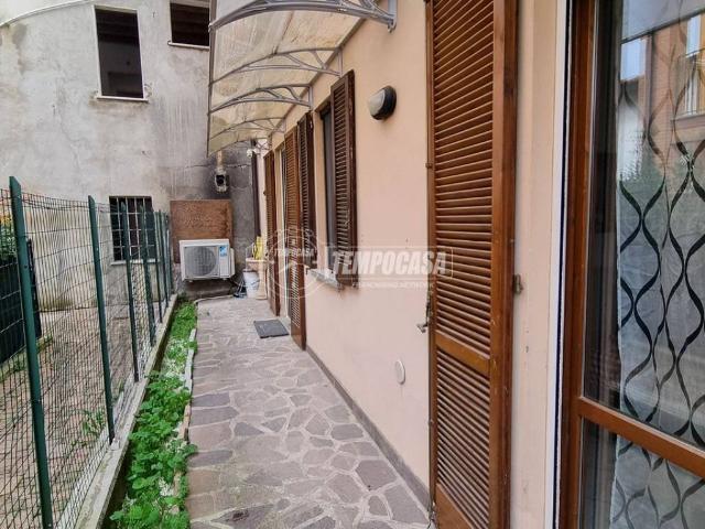 Appartamento in vendita a Calvenzano, Lombardia