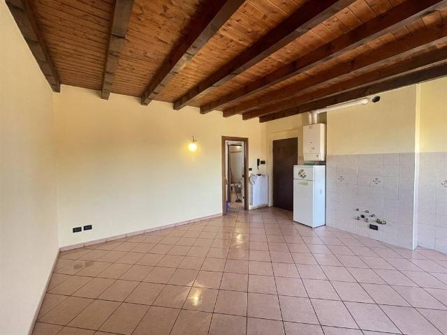 Appartamento in vendita a Calvenzano, Lombardia