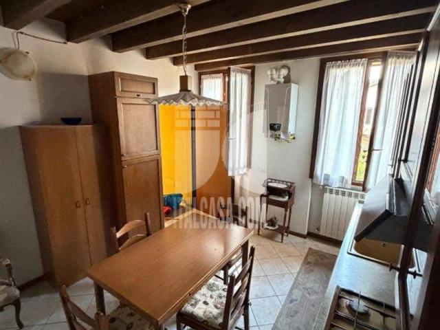 Appartamento in vendita a Calvenzano, Lombardia