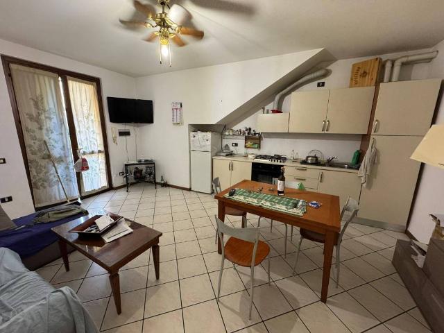 Appartamento in vendita a Calvenzano, Lombardia