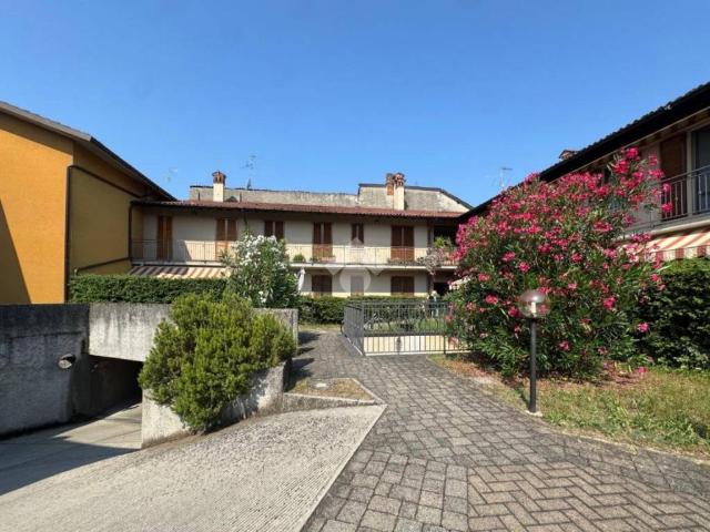Appartamento in vendita a Calvenzano, Lombardia