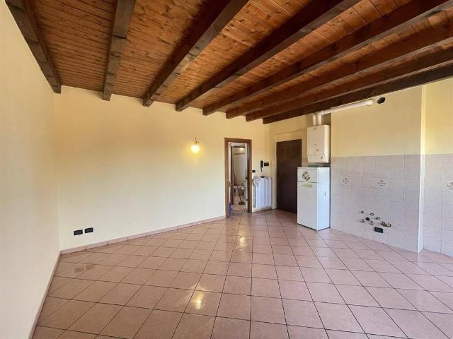 Appartamento in vendita a Calvenzano, Lombardia