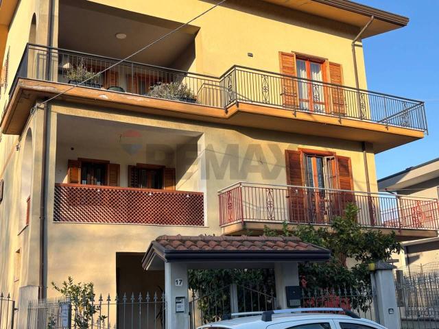 Appartamento in vendita a Calvi, Campania
