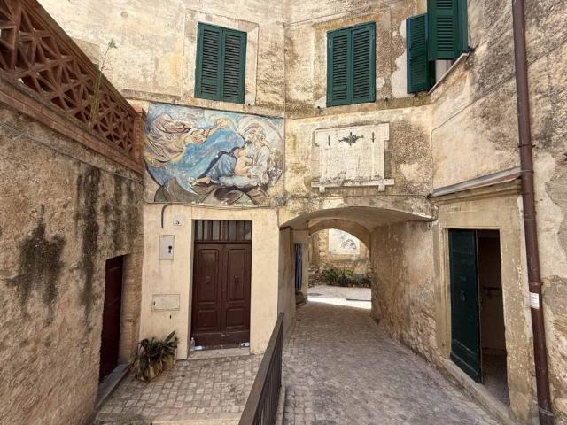 Appartamento in vendita a Calvi Dell'umbria, Umbria