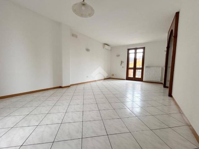Appartamento in vendita a Calvisano, Lombardia