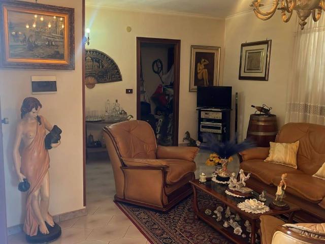 Appartamento in vendita a Calvizzano, Campania