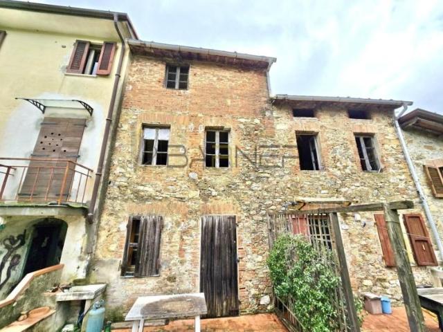 Appartamento in vendita a Montemagno, Camaiore