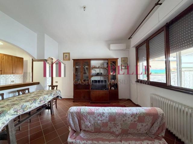 Appartamento in vendita a Camaiore, Toscana