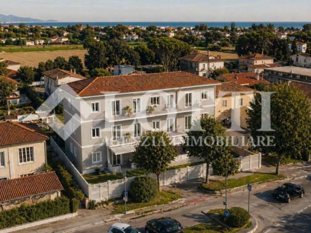Appartamento in vendita a Camaiore, Toscana
