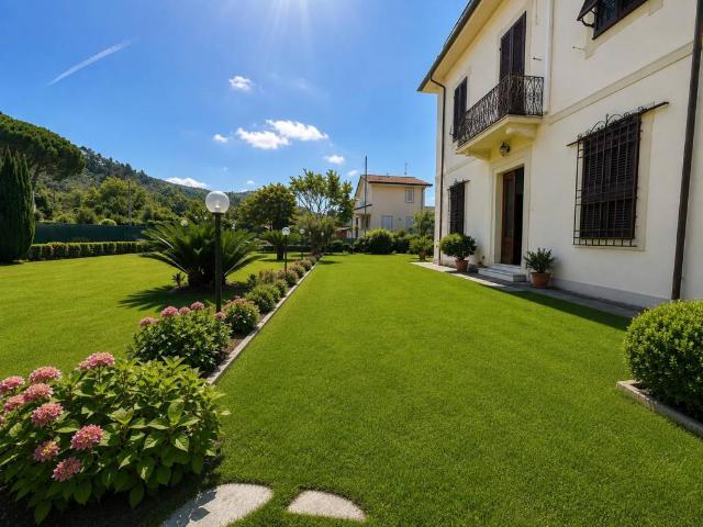 Appartamento in vendita a località Fillungo, Camaiore
