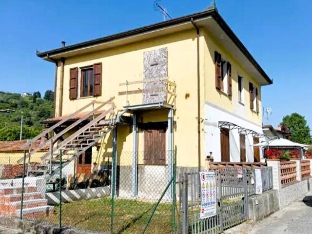 Appartamento in vendita a Montemagno, Camaiore