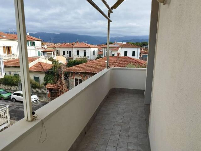 Appartamento in vendita a Camaiore, Toscana