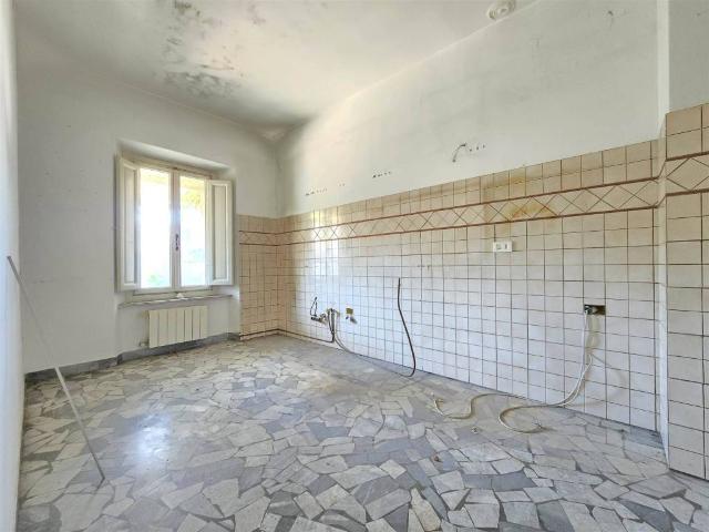 Appartamento in vendita a Camaiore, Toscana