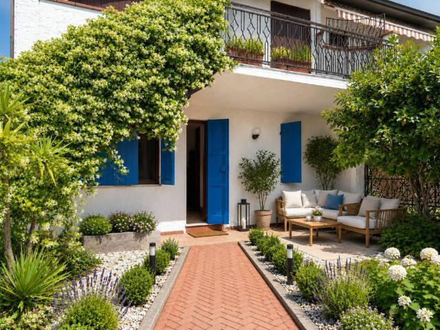 Appartamento in vendita a Camaiore, Toscana