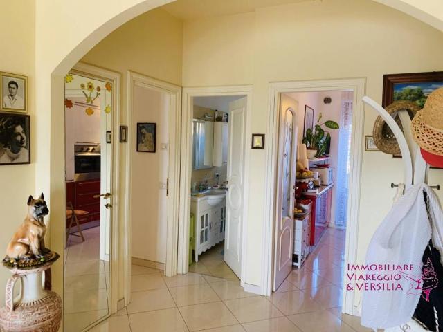 Appartamento in vendita a Camaiore, Toscana