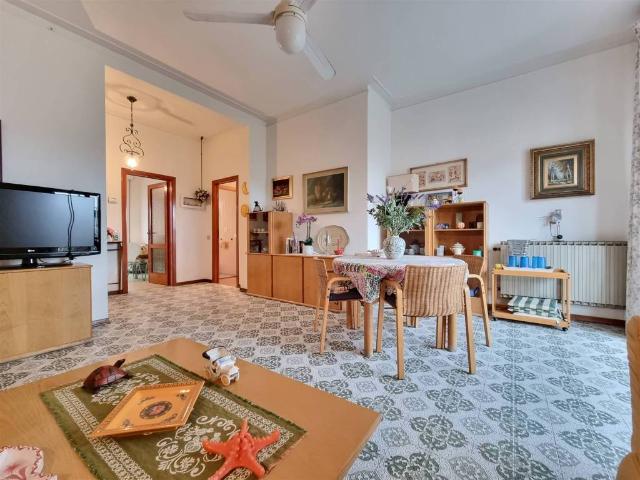 Appartamento in vendita a Camaiore, Toscana