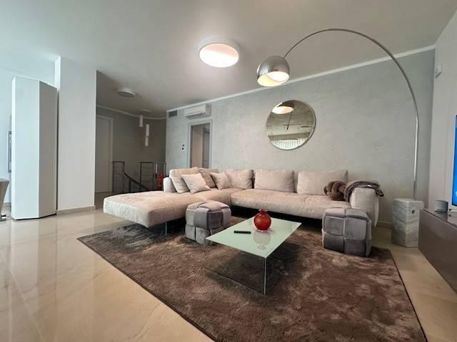 Appartamento in vendita a Camaiore, Toscana