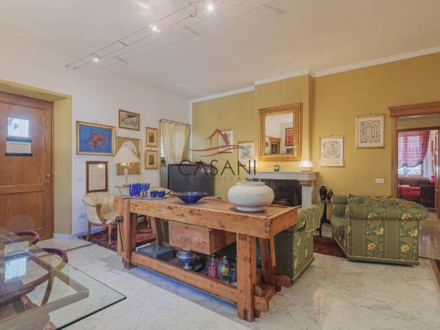 Appartamento in vendita a Camaiore, Toscana