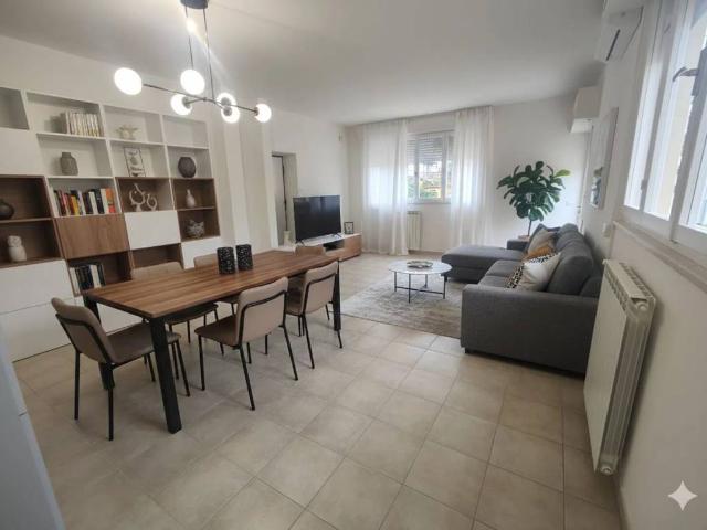 Appartamento in vendita a Camaiore, Toscana