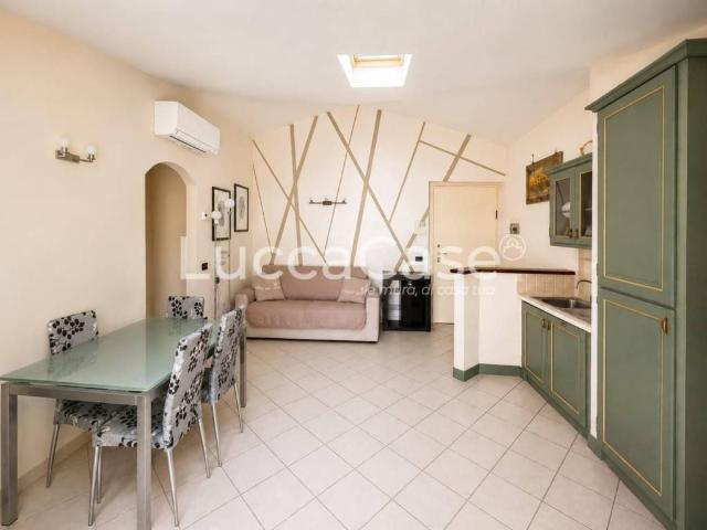 Appartamento in vendita a Camaiore, Toscana