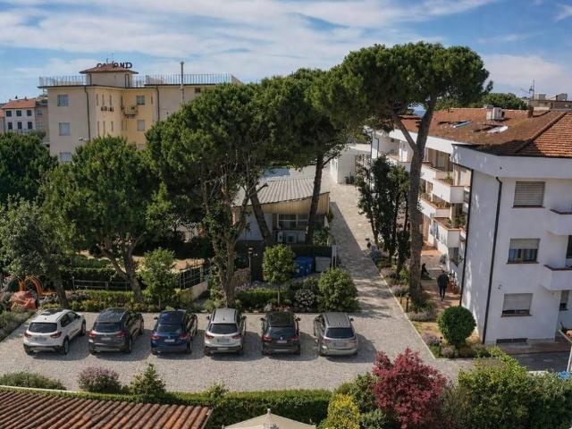 Appartamento in vendita a Camaiore, Toscana
