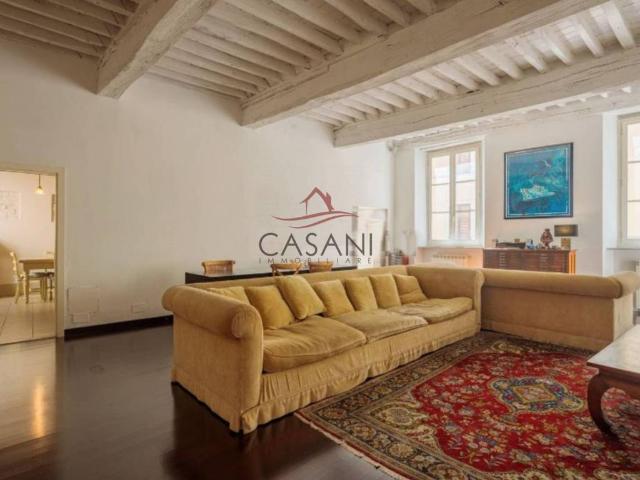 Appartamento in vendita a Camaiore, Toscana