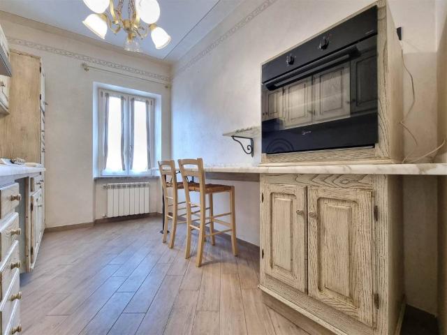 Appartamento in vendita a Camaiore, Toscana