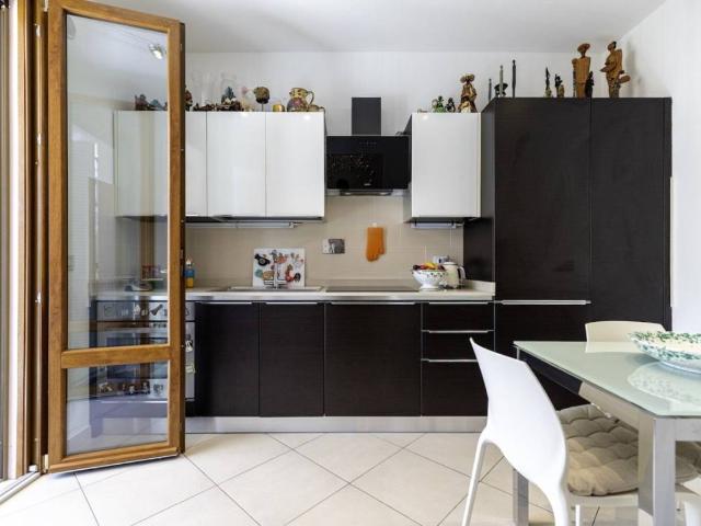 Appartamento in vendita a Carraia, Camaiore