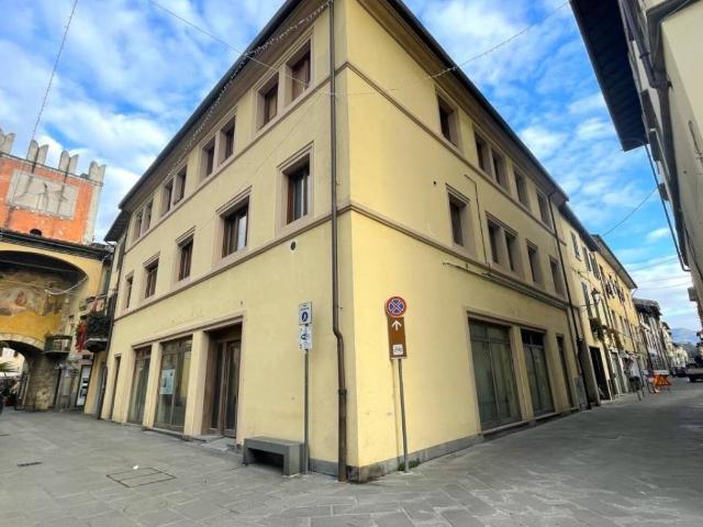 Appartamento in vendita a Camaiore, Toscana