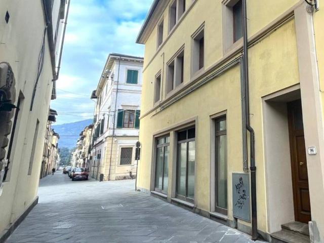 Appartamento in vendita a Camaiore, Toscana