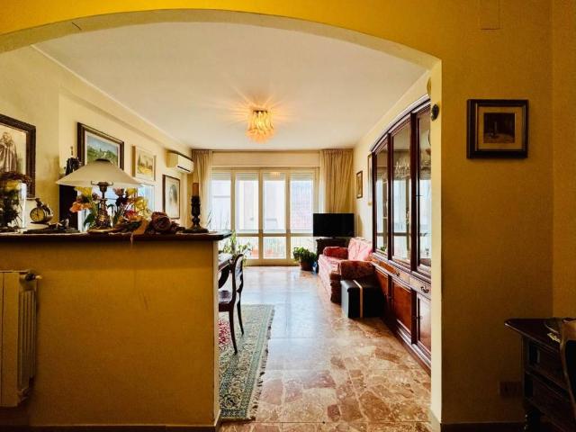 Appartamento in vendita a Camaiore, Lucca