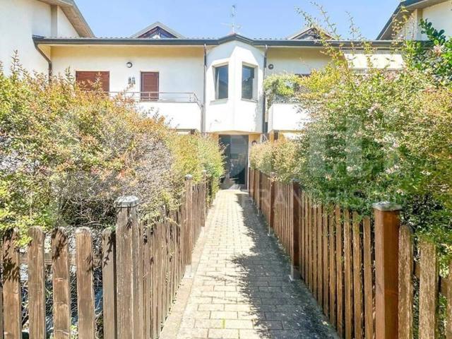 Appartamento in vendita a Cambiago, Lombardia