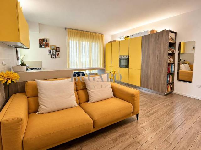 Appartamento in vendita a Camerano, Ancona