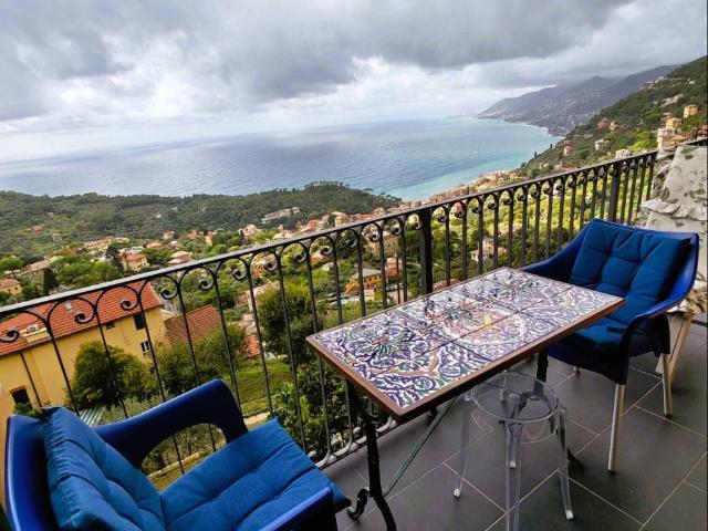 Appartamento in vendita a Il Boschetto, Camogli