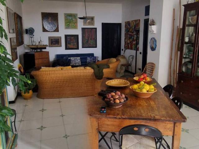 Appartamento in vendita a Il Boschetto, Camogli