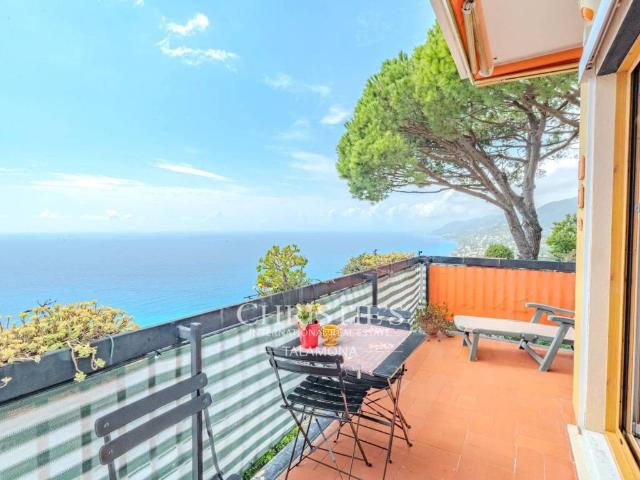 Appartamento in vendita a Case rosse, Camogli